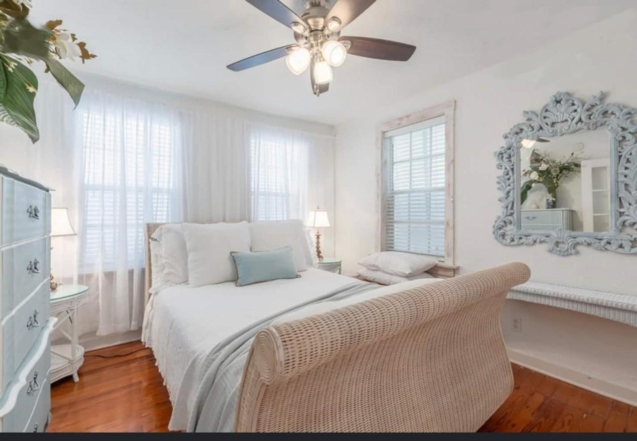 Tropical Designer House In Heart Of Antique Row Wpb Villa เวสต์ปาล์มบีช ภายนอก รูปภาพ